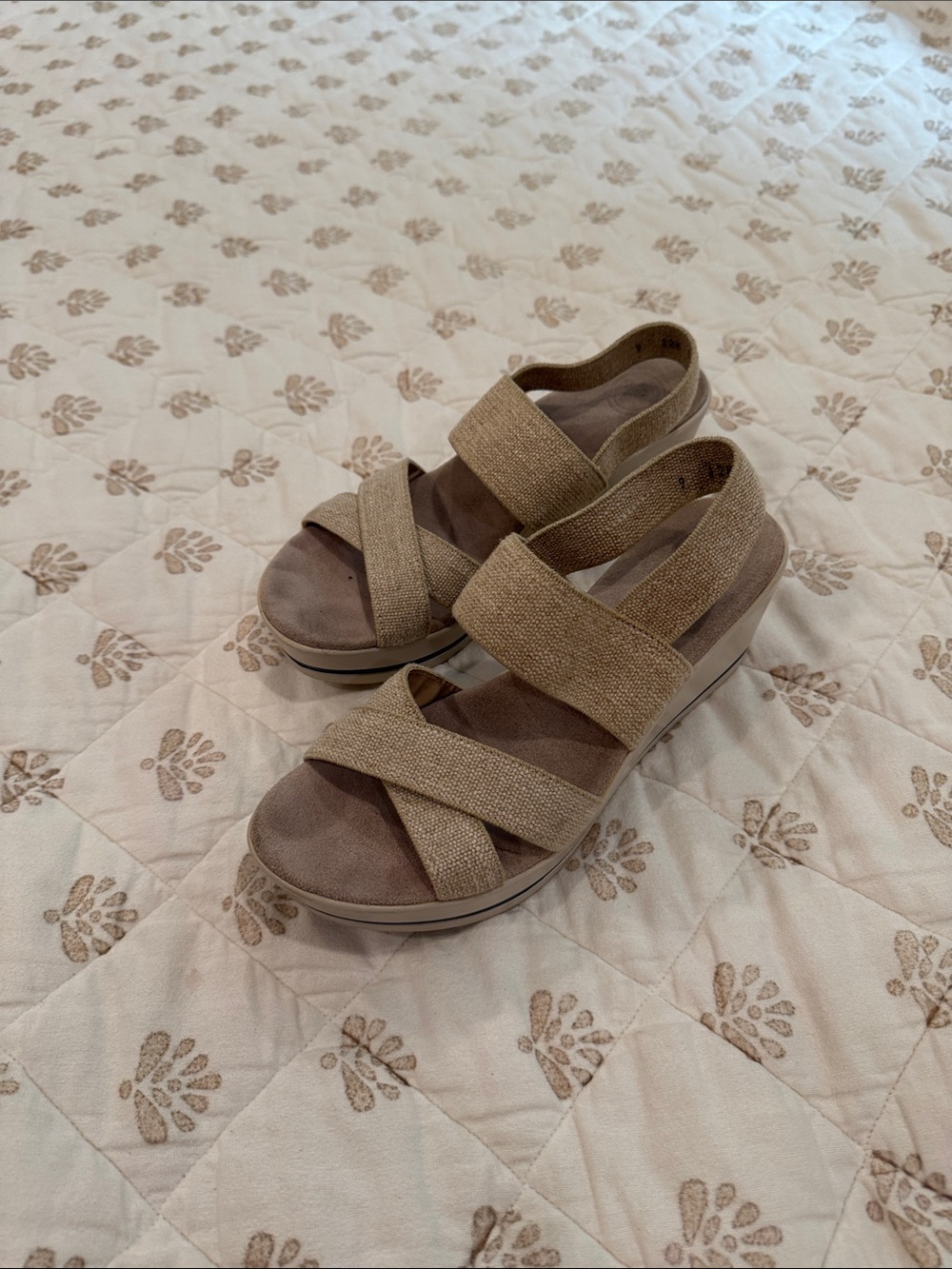 CHARLESTON SHOE CO. Tan Beige Wedge Sandals with Stretch Straps